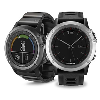 Garmin、スポーツ時の活動量や眠りの深さを記録できるスマートウオッチ