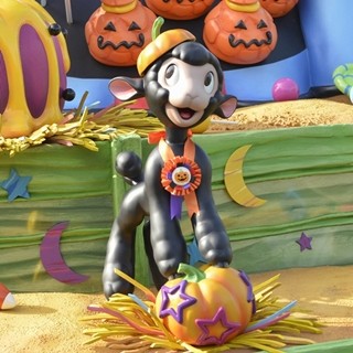 ディズニーランドの"こひつじのダニー"、ハロウィーンパレードに初参加!