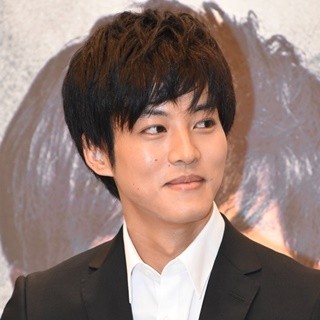 松坂桃李、激しいアクションに「スタントを使った方が…」共演者たちは称賛