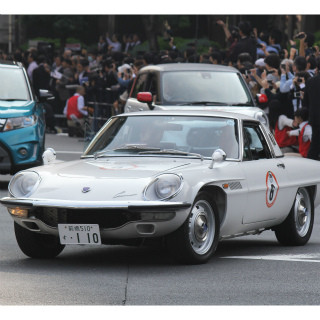 東京モーターショー直前! 東京都・日比谷を名車70台がパレード - 写真73枚