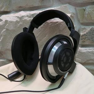 ゼンハイザー、開放型の最上位「HD 800S」とヘッドホンアンプ「HDVD 800改」を参考出品 - 秋のヘッドフォン祭 2015