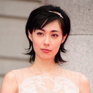 吹石一恵、福山雅治との幸せ結婚報告「早1カ月が過ぎてしまいました」