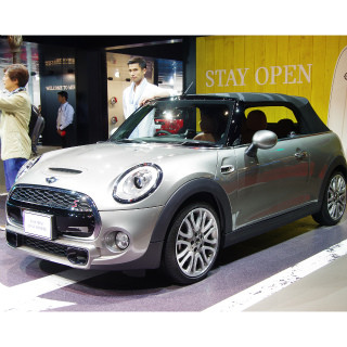 東京モーターショー2015 - 「MINI コンバーチブル」明るく開放的なモデルに