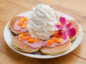 Eggs'n Things原宿店、美を意識した「パパイヤとピタヤのパンケーキ」発売