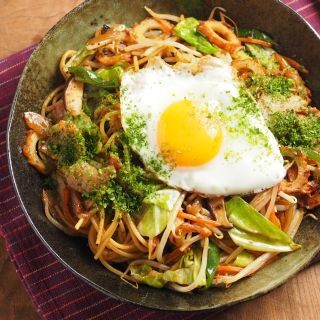 スパゲティを水で戻すとモチモチ生麺風に! しかも焼うどんにも変身!!