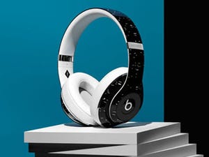 Beats、仏PIGALLEとのコラボレーションによる限定販売のヘッドフォン