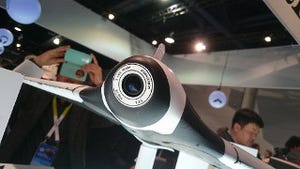 CES 2016 - 時速80kmで飛ぶ全翼機ドローン「Parrot Disco」、プロペラ1基で尾翼も無し