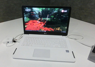 CES 2016 - GeForce 940M＋4K液晶搭載の15.6型ノートPCをLGブースで触る