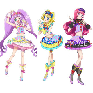 『プリパラ』のらぁら、みれぃ、そふぃが等身大タペストリーになって登場ぷり!