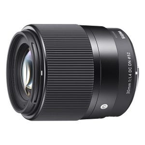 シグマ、ミラーレスカメラに向けた大口径F1.4単焦点「30mm F1.4 DC DN」