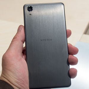 ソニーが新型Androidスマートフォン「Xperia X」シリーズを発表、あわせて意欲的な周辺機器も披露 - MWC 2016