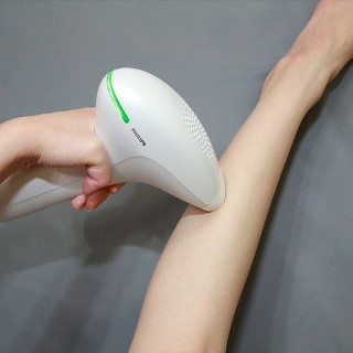 お父さんだってムダ毛ケアしたい! 家族で使える光美容器「ルメア」体験レポート