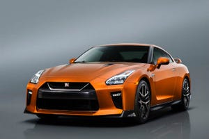 日産「GT-R」2017年モデルを初公開! 米国で今夏から販売開始へ - 画像16枚