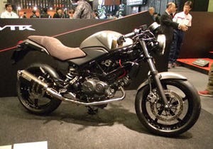 東京モーターサイクルショー2016 - ホンダ「VTR Customized Concept」登場