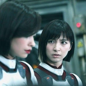 篠田麻里子が触覚生えた虫に! 『テラフォーマーズ』艶やかな変異シーン公開