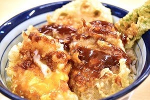 ハンバーグにとろとろの半熟玉子! てんやの"Wハンバーグ天丼"を食べてきた