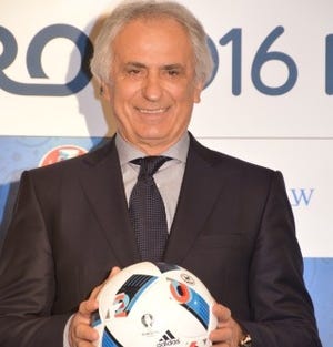 ハリル監督、日本サッカーのふがいなさに「『ユーロ』を見るのは私の宿題」