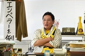 『重版出来!』編集部潜入(3)熱血阪神ファン! 編集長のデスクをチェック