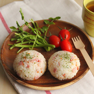 オイルおにぎりはここまできた! 絶品「ペペロンチーノ風おにぎり」の作り方