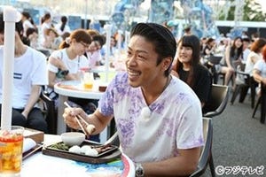 松本利夫、「居酒屋えぐざいるPARK」にサプライズ登場! 1000人から大歓声