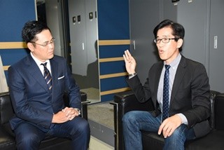 『全力!脱力タイムズ』キャスター･アリタが"本当に"休憩中(2) - 経済学者･岸博幸先生が絶賛「この番組は進化論的にすごく正しい」