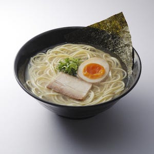 はま寿司「旨だし鶏塩ラーメン」がパワーアップして復活--桜島鶏を煮込んで