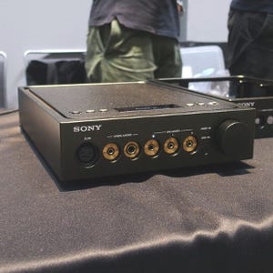 ソニー、DSD 22.4MHz対応の高級ヘッドホンアンプ「TA-ZH1ES」を国内投入