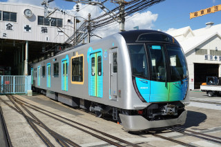 西武鉄道、新型車両40000系完成! 中吊り広告なくなる - 長距離利用にも対応