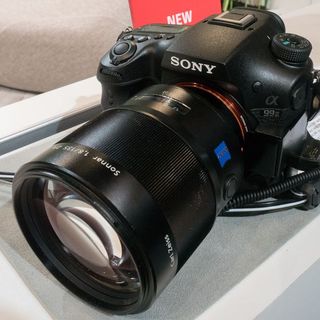 「α99 II」のタッチ&トライが人気 - Photokina・ソニーブース