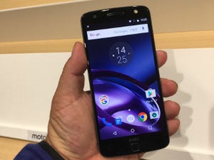 モトローラ、SIMフリースマホ「Moto Z」発表 - 「合体強化」を武器に日本市場で存在感を