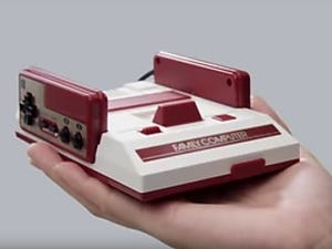 涙涙…任天堂からミニファミコン登場 - 30本ソフト内蔵、往年の筐体を再現