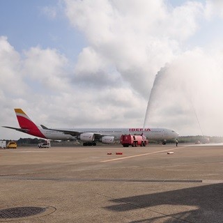 イベリア航空、初便が成田に到着--再就航の狙い「観光需要」「南米路線」