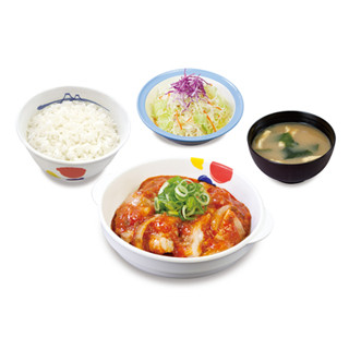 ジューシー鶏肉に特製チリソース! 松屋が「鶏のチリソース定食」発売