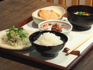 「象印食堂」で高級炊飯器の味を体験してきた - 南部鉄器を使うと本当に美味しくなるの?