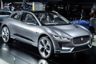 ジャガー「I-PACE」ランドローバー新型「ディスカバリー」ともに米国で公開