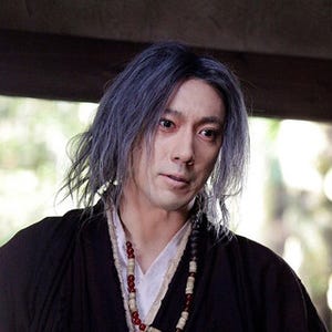 市川海老蔵、長髪姿を木村拓哉に褒められる! 『無限の住人』劇中カット公開