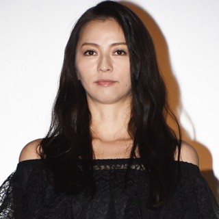 香里奈、10年前の年齢をサバ読み!? 椎名桔平「20歳前後としましょうよ」