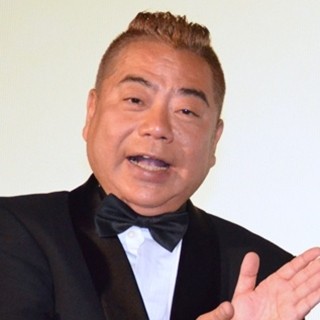 出川哲朗、後輩･狩野英孝は「相当テンパってると思う」- 頭下げ謝罪も