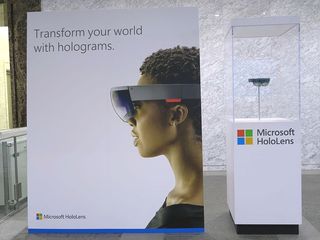 HoloLensでビジネスに浸透し始めるMR - 阿久津良和のWindows Weekly Report