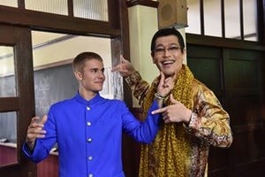 J･ビーバー&ピコ太郎が初対面! 落としたリンゴから奇跡の「PPAP」コラボも