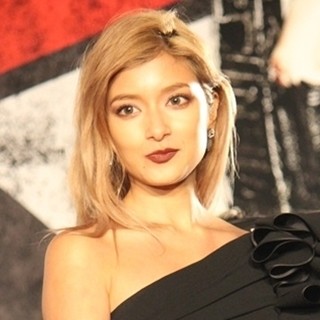 ローラ、昨年過労で2回倒れていた - 事務所社長明かす「本当に頑張り屋」