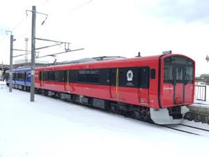 JR東日本EV-E801系「ACCUM」男鹿線の蓄電池電車3/4デビュー! 車両展示会も