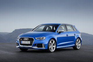 アウディ新型「RS 3 Sportback」発売を前にジュネーブモーターショーで公開