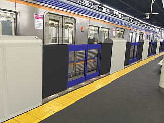 南海電鉄、難波駅1番線ホームに大開口ホームドア試験設置へ - 2018年度から