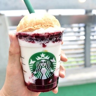 スターバックス「アメリカンチェリーパイ」はサクサクパイと爽やかさが魅力