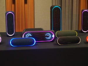 ソニー、重低音強化&ライティングが楽しめる防水Bluetoothスピーカー