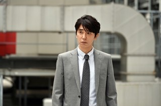 ユースケ･サンタマリア『小さな巨人』で"謎の男"に! 井上芳雄･中村アンらも