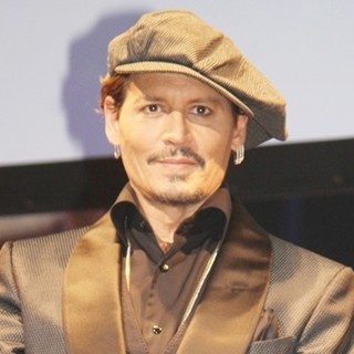 ジョニー･デップに会場爆笑! ジャック船長ばりの自由奔放さでファン魅了