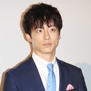 坂口健太郎のピアノ演奏姿に絶賛と驚きの声「すごすぎる」「たった1カ月で」