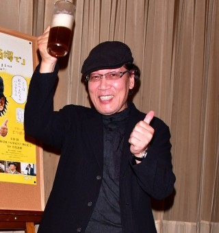 吉田類、大量のお酒を飲んでも「二日酔いはしない。薬も飲みません」